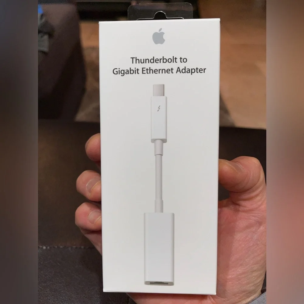 Apple Thunderbolt to Gigabit Ethernet Adapter
